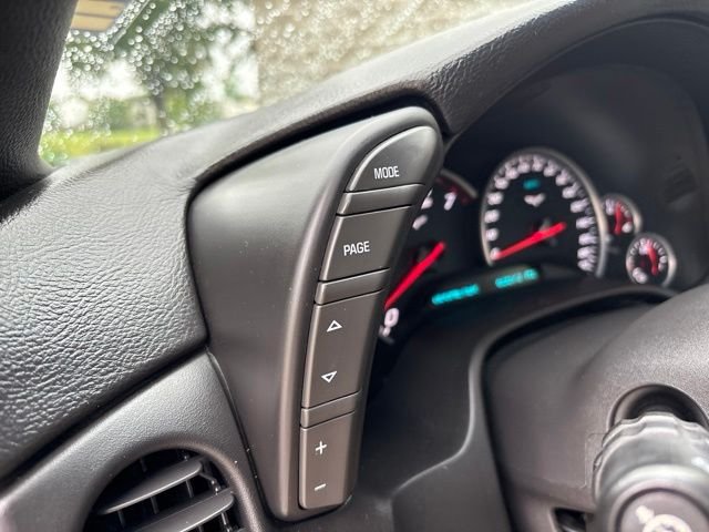 Used 2008 White Chevrolet Base image 17