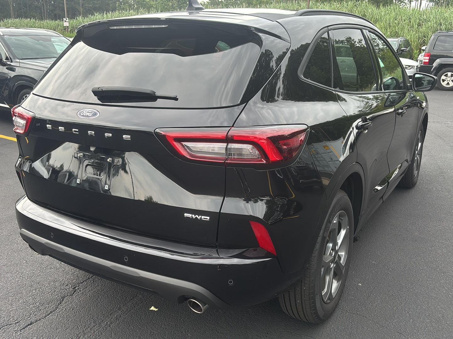 Used 2023 Agate Black Ford ST-Line image 7