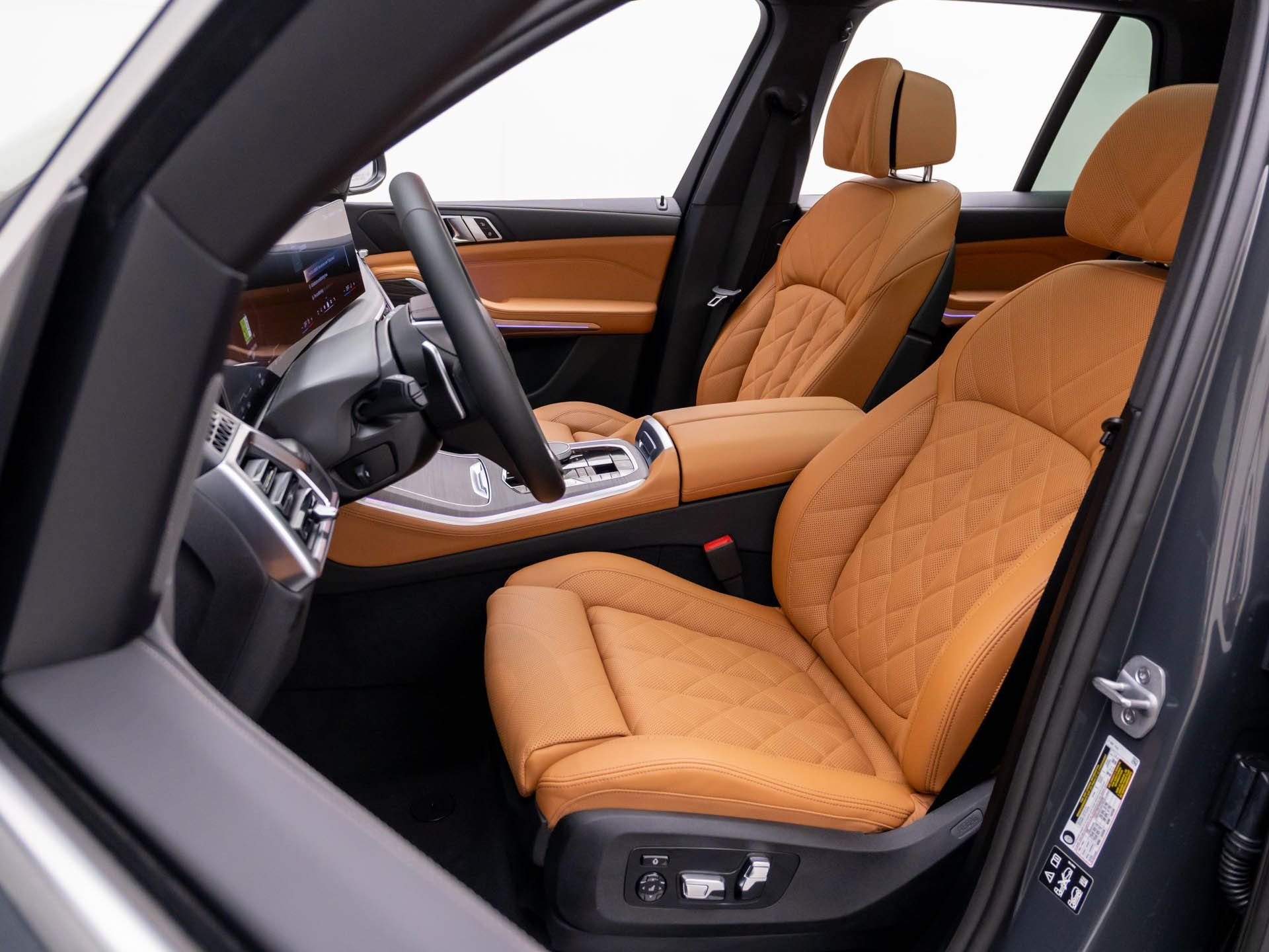 New 2026 Dravit Grey Metallic BMW xDrive40i image 16