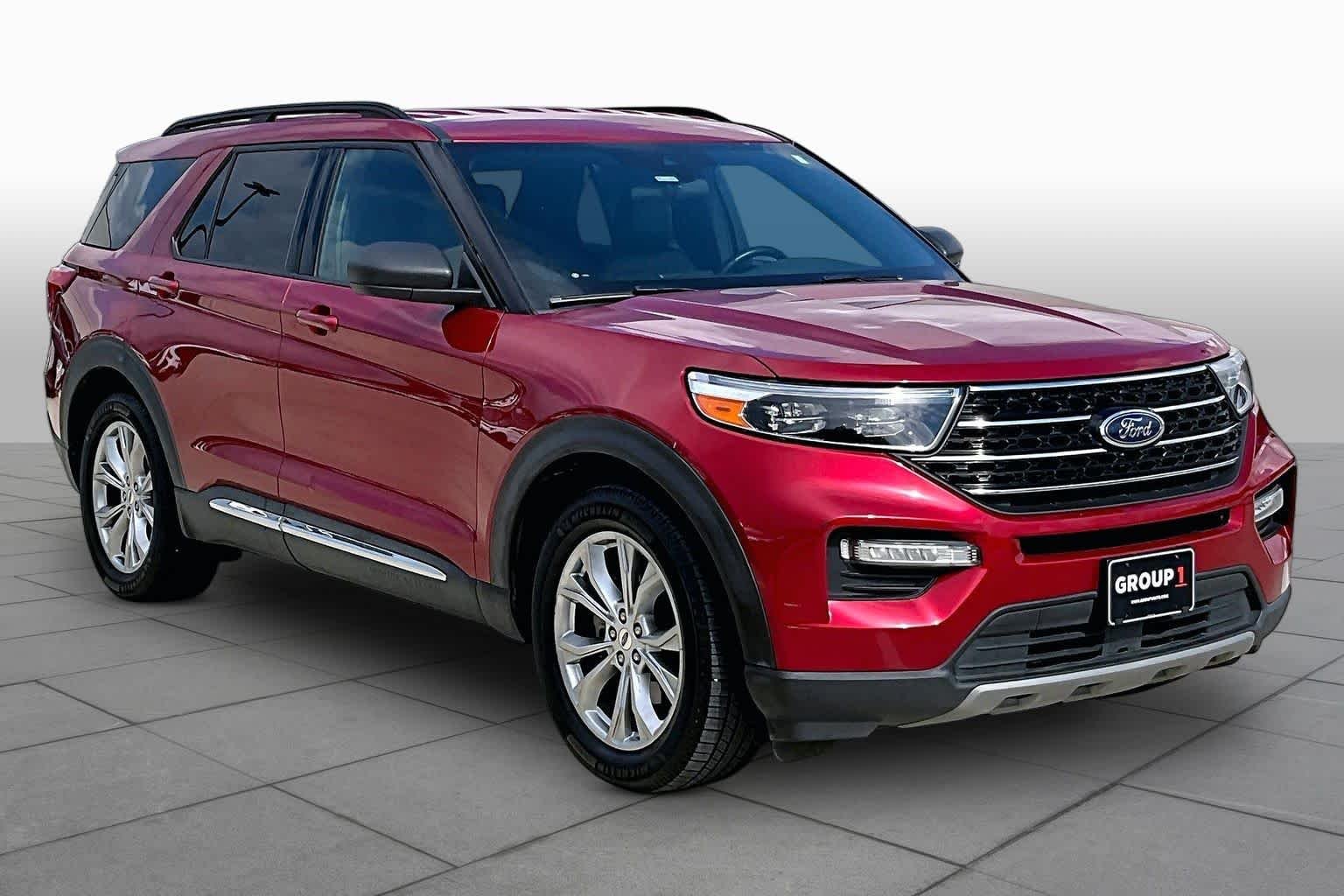 Used 2020 Rapid Red Metallic Tinted Clearcoat Ford XLT image 3