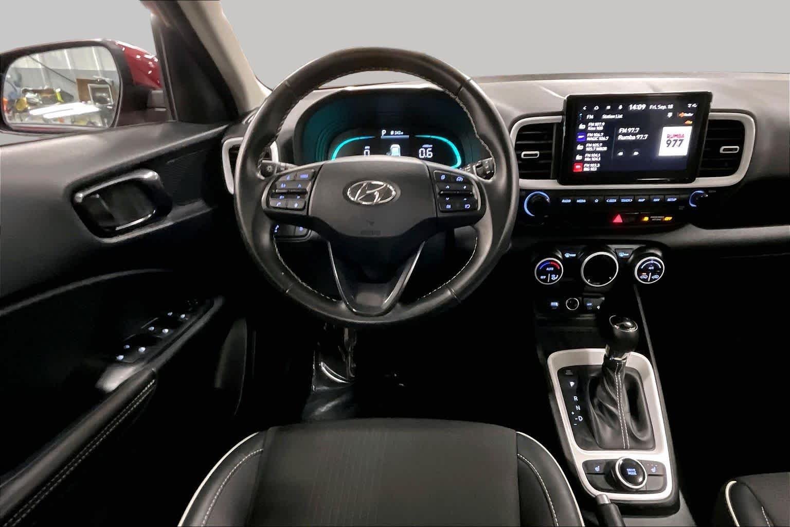Used 2024 Ultimate Red Hyundai Limited image 6