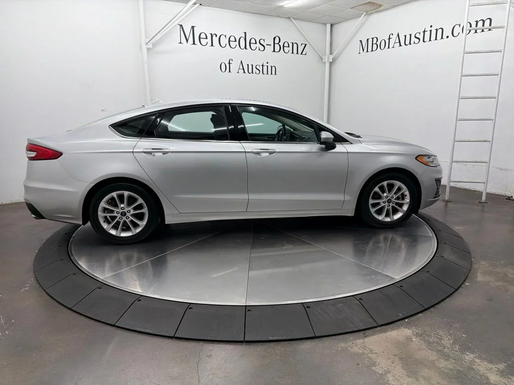 Used 2019 Silver Ford SE image 8
