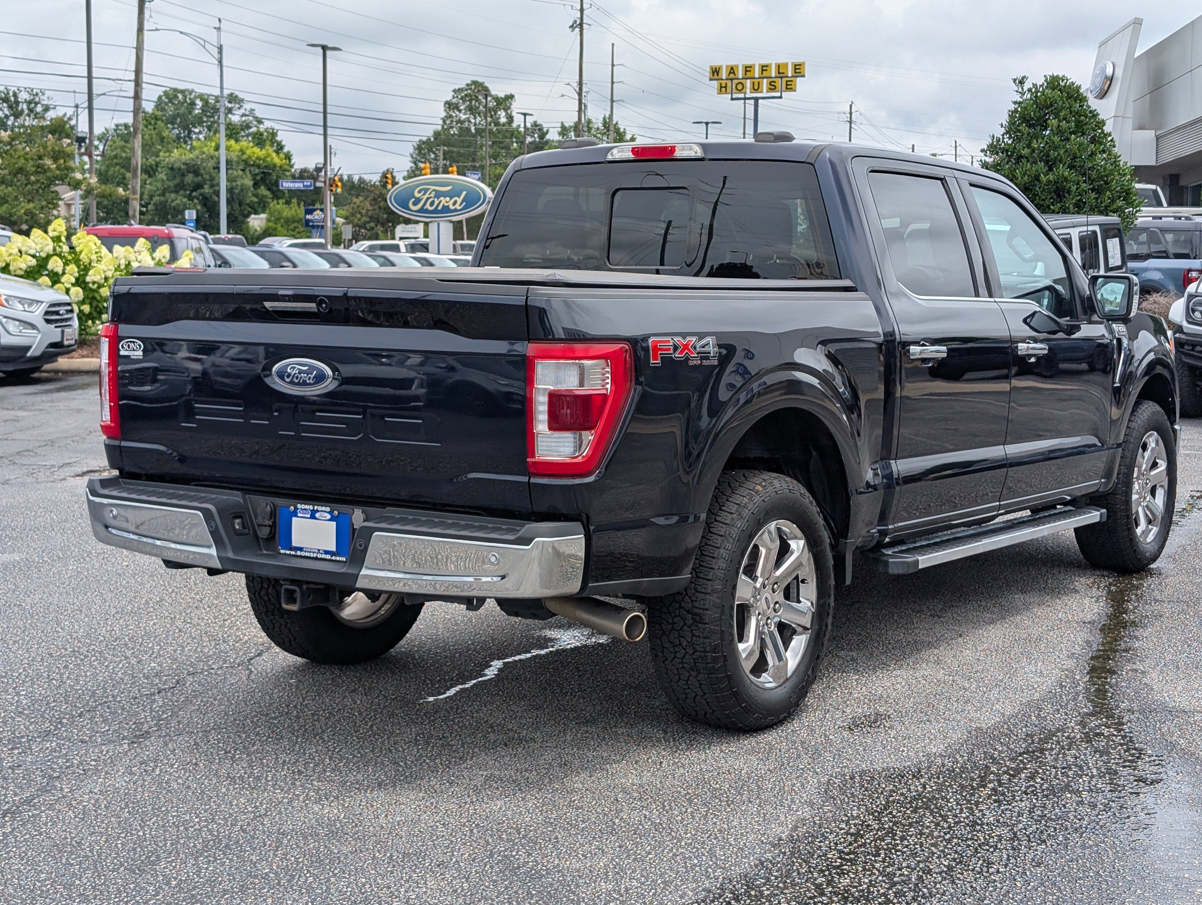 Certified Used 2023 Antimatter Blue Metallic Ford LARIAT image 9