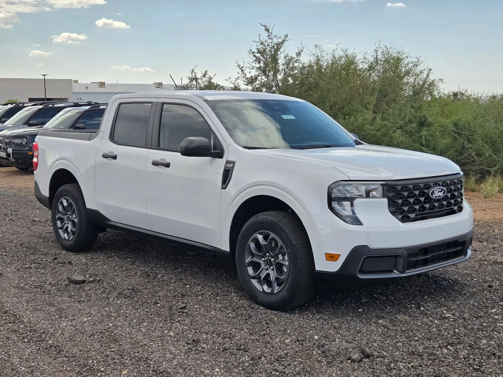 New 2026 Oxford White Ford XLT image 3