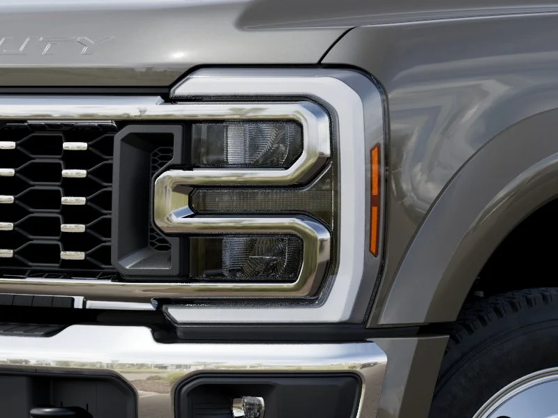 New 2027 Marsh Gray Metallic Ford F-450® Lariat® image 18