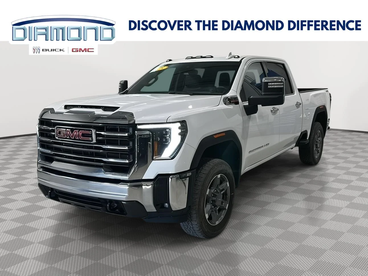 2025 GMC Sierra SLT 4WD Crew Cab Standard Box's photo