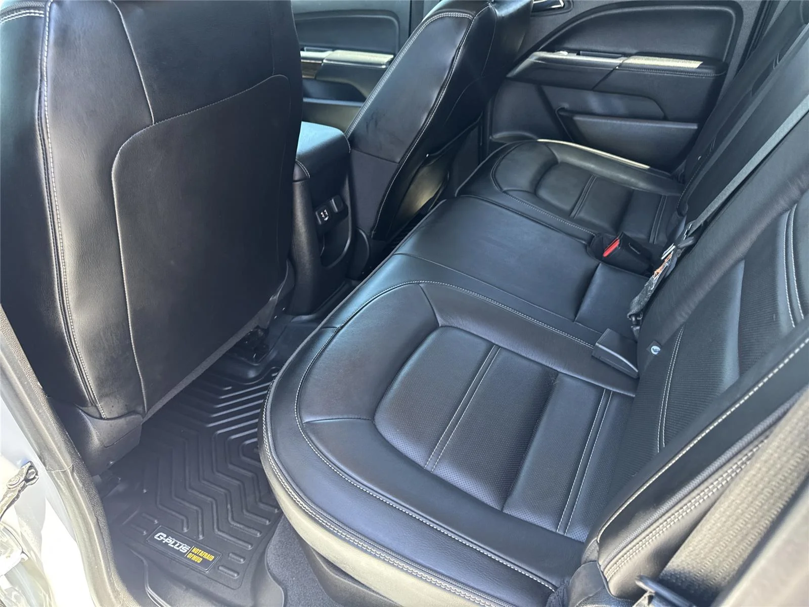 Used 2020 SUMMIT WHITE GMC 4WD Denali image 30