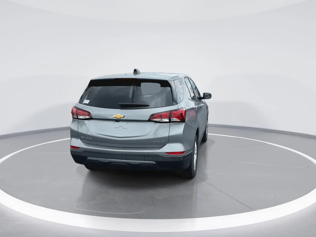 Used 2024 Gray Chevrolet LT image 7