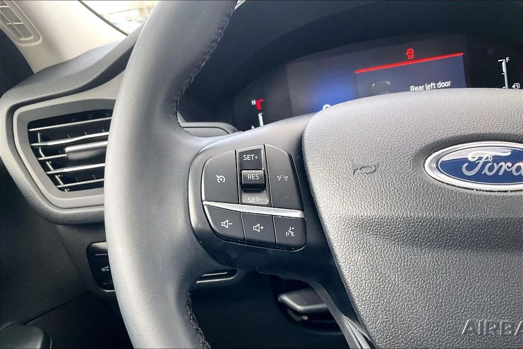 Used 2023 Black Ford Active image 17