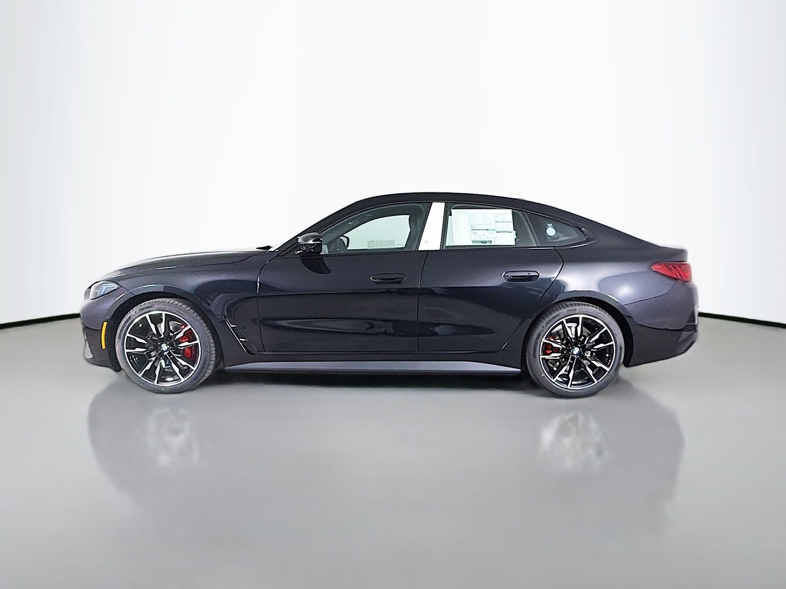 New 2026 Black Sapphire Metallic BMW M60 image 4