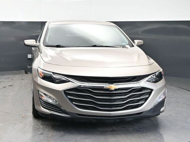 Used 2024 Mineral Gray Metallic Chevrolet LT image 2