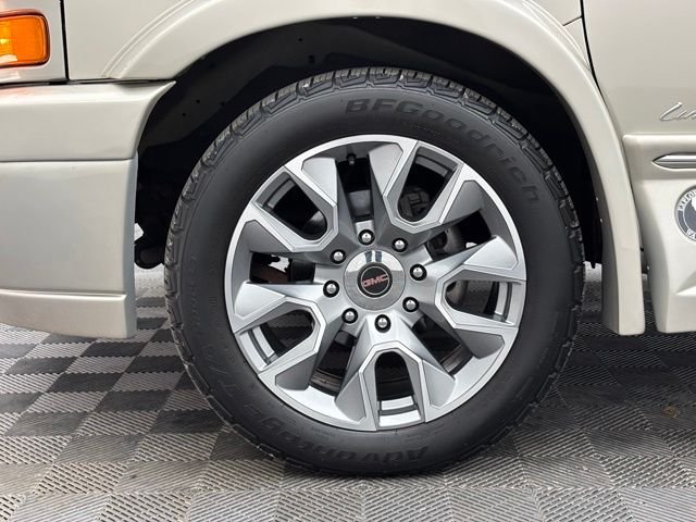 Used 2022 Onyx Black GMC Explorer Limited SE image 57