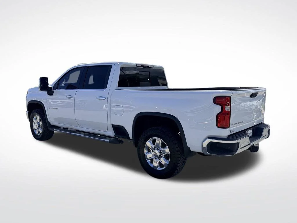 Used 2021 White Chevrolet LTZ image 5