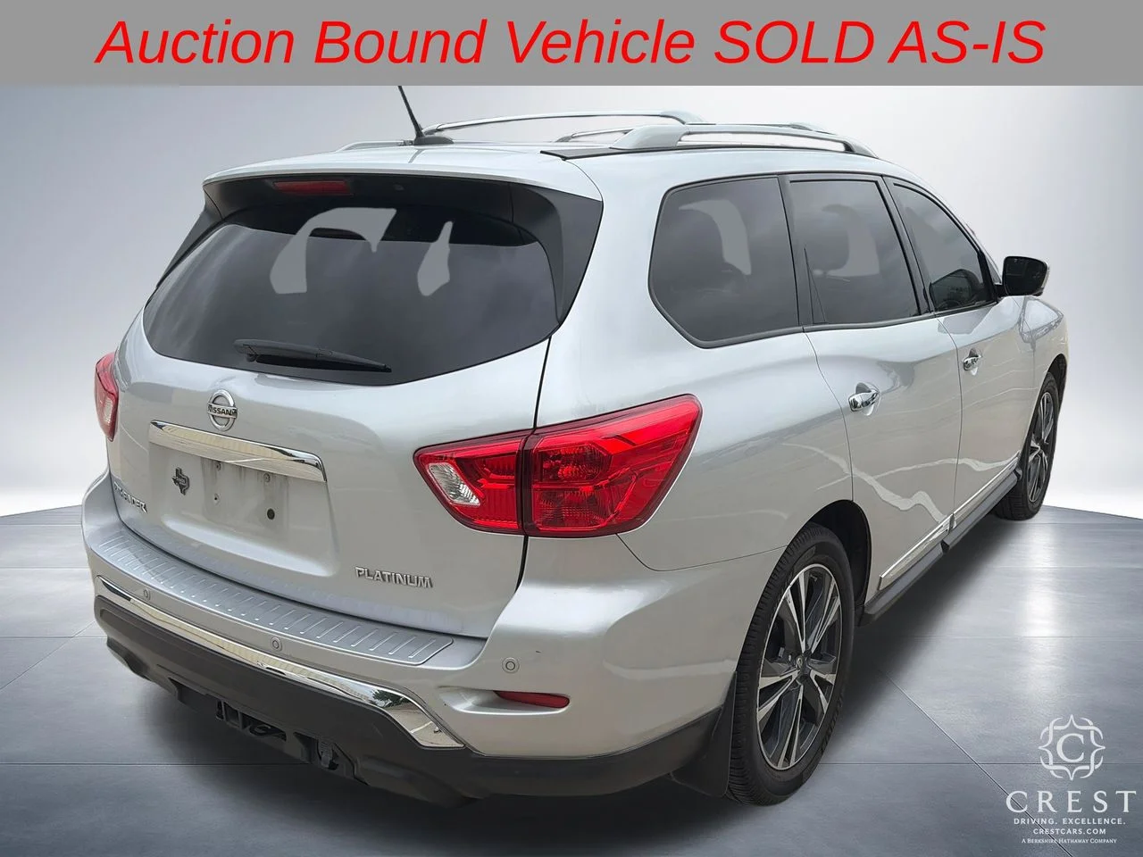Used 2018 Brilliant Silver Nissan Platinum image 9