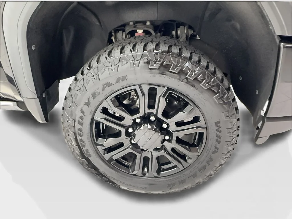 Used 2021 Black GMC Denali image 17