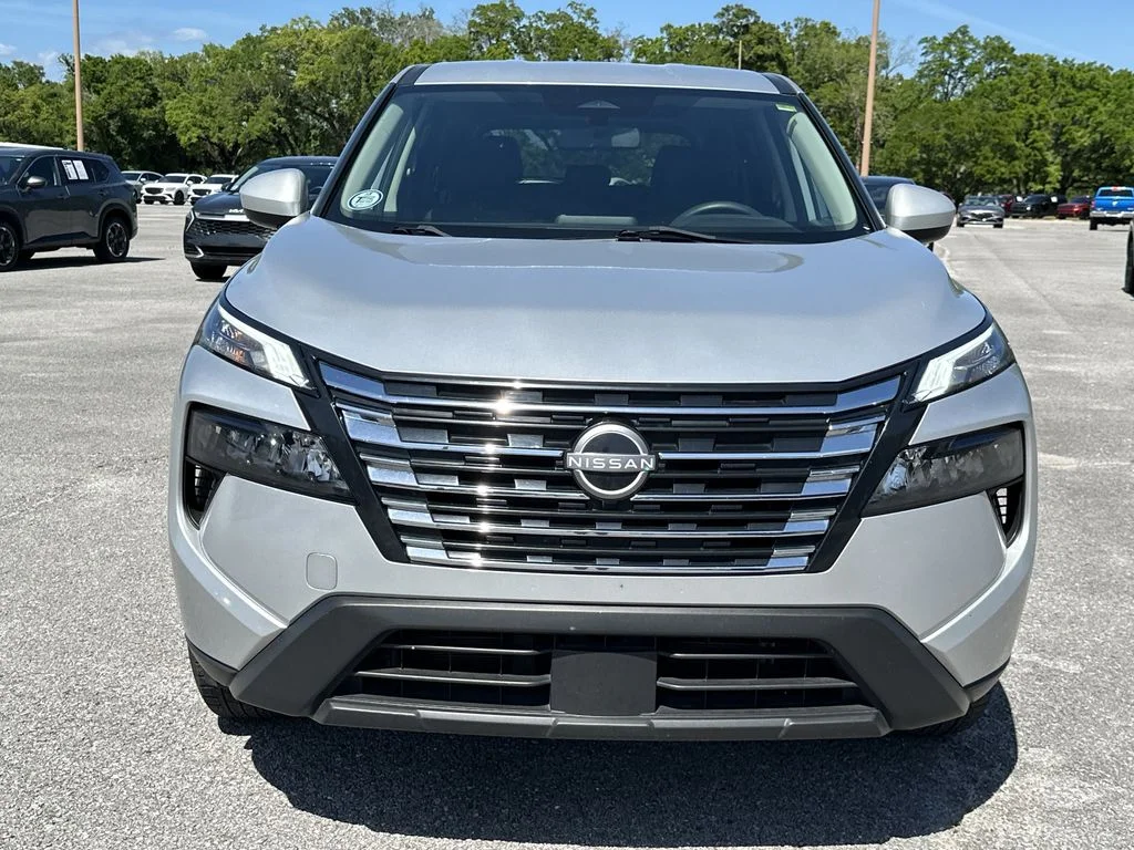 Used 2024 Brilliant Silver Metallic Nissan SV image 3