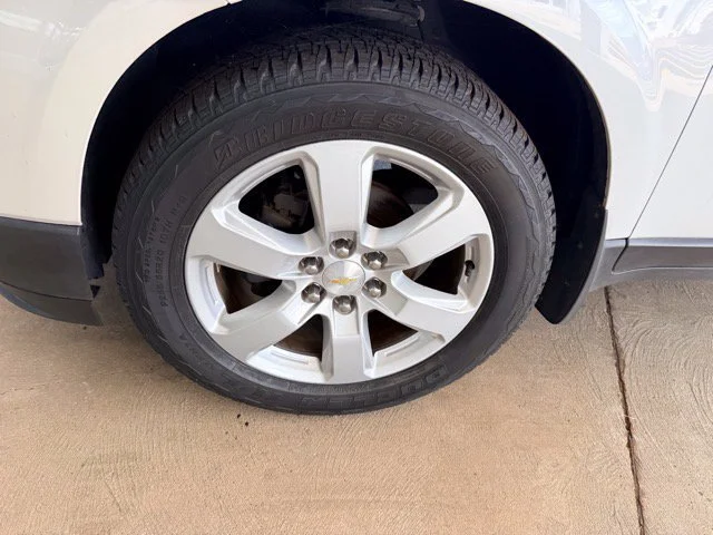 2017 Chevrolet Traverse 1LT - Photo 11