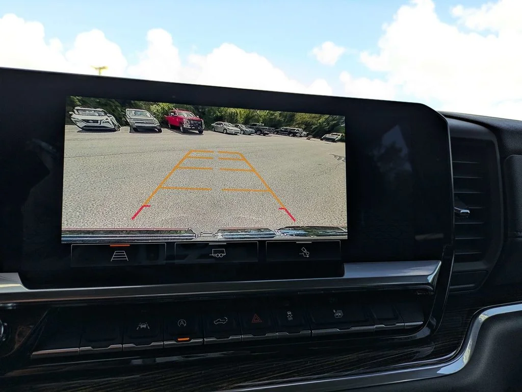 Used 2023 Black GMC SLE image 20