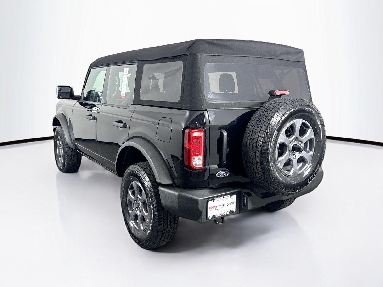 2025 Ford Bronco 4-Door Base - Photo 10