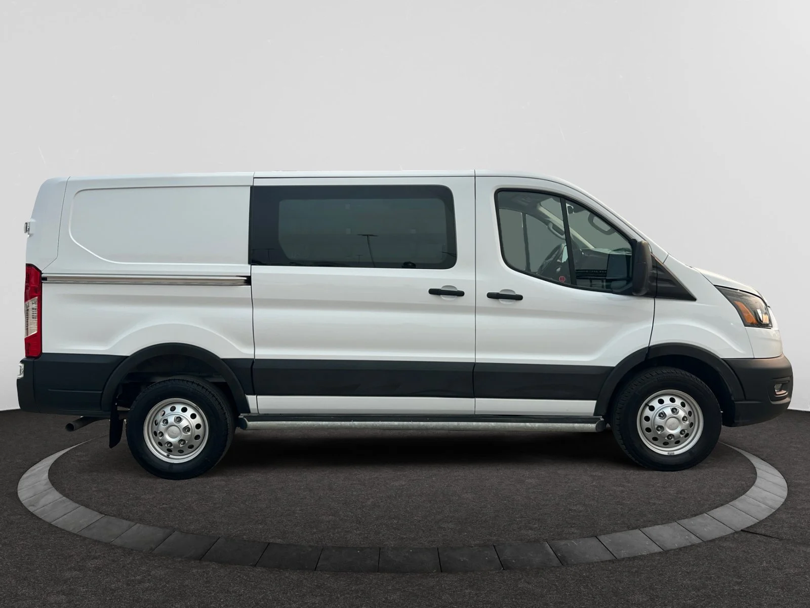 Used 2024 White Ford AWD image 6