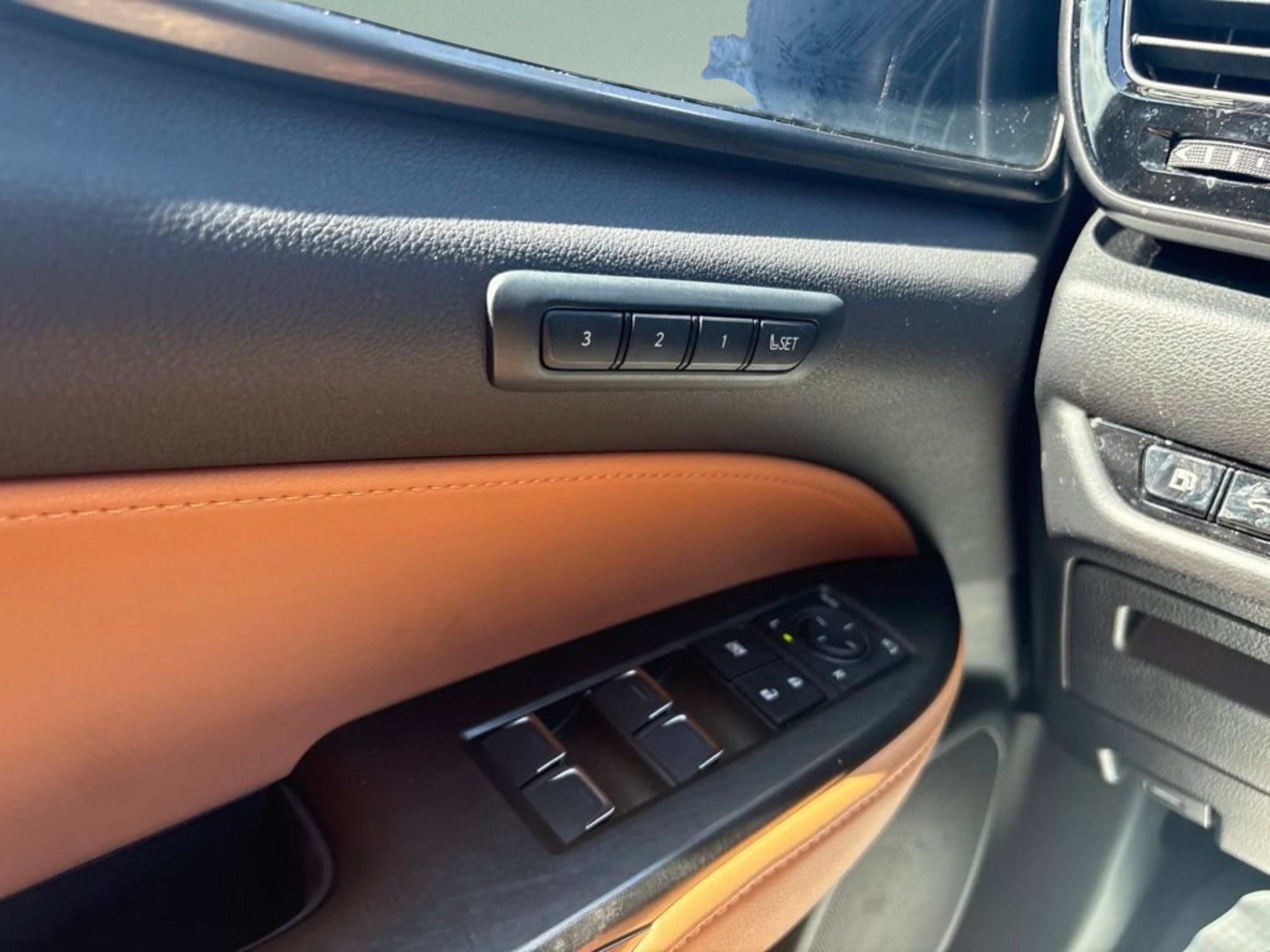 Used 2024 Atomic Silver Lexus NX 250 Premium image 16