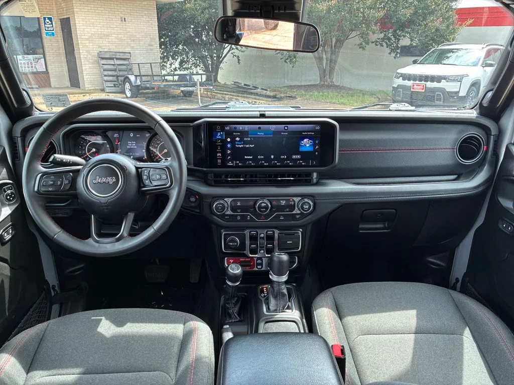 Used 2024 Silver Jeep Rubicon image 13
