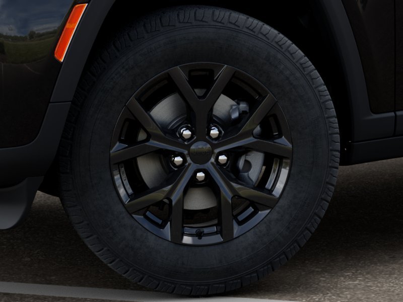 New 2026 Diamond Black Crystal Pearlcoat Jeep GRAND CHEROKEE L LAREDO ALTITU image 34