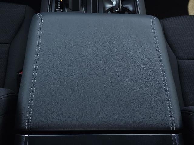 New 2026 Carbonized Gray Metallic Ford XLT image 67