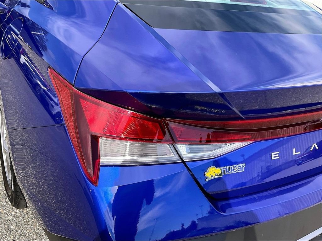 Used 2025 Blue Hyundai SE image 32