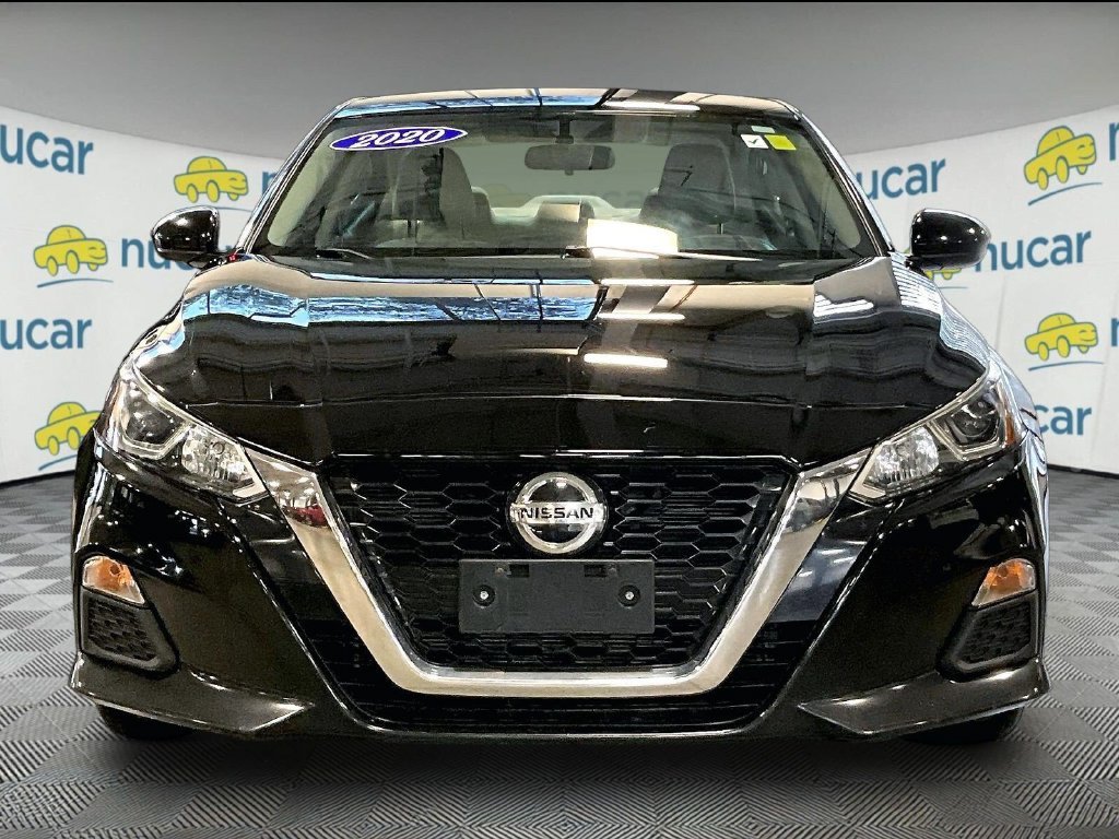Used 2020 Black Nissan 2.5 S image 2