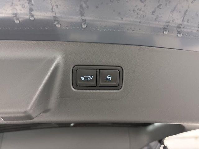 New 2026 Gray Hyundai SEL image 32