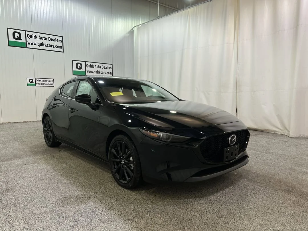 2026 Mazda Mazda3 Premium - Photo 3