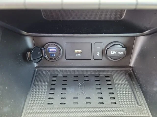 2022 Hyundai Kona Limited - Photo 36