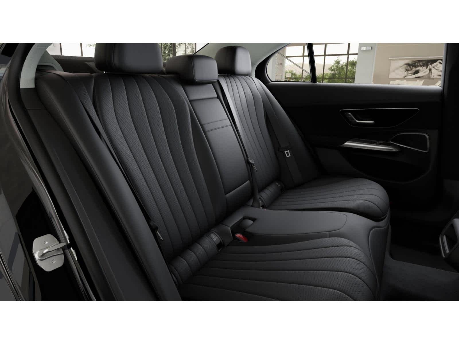 New 2027 040/Black Mercedes-Benz E 450 image 4