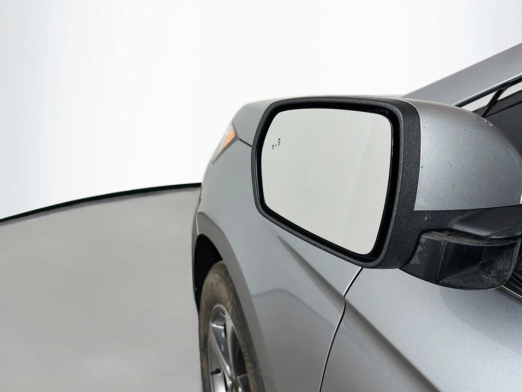 Used 2024 Iconic Silver Metallic Ford SEL image 27