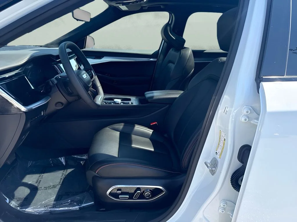 Used 2024 White Jeep Launch Edition image 9