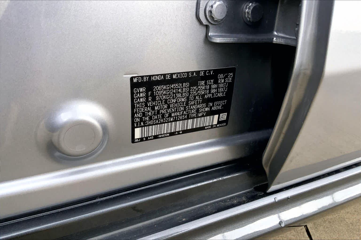 Used 2025 Solar Silver Metallic Acura  image 37