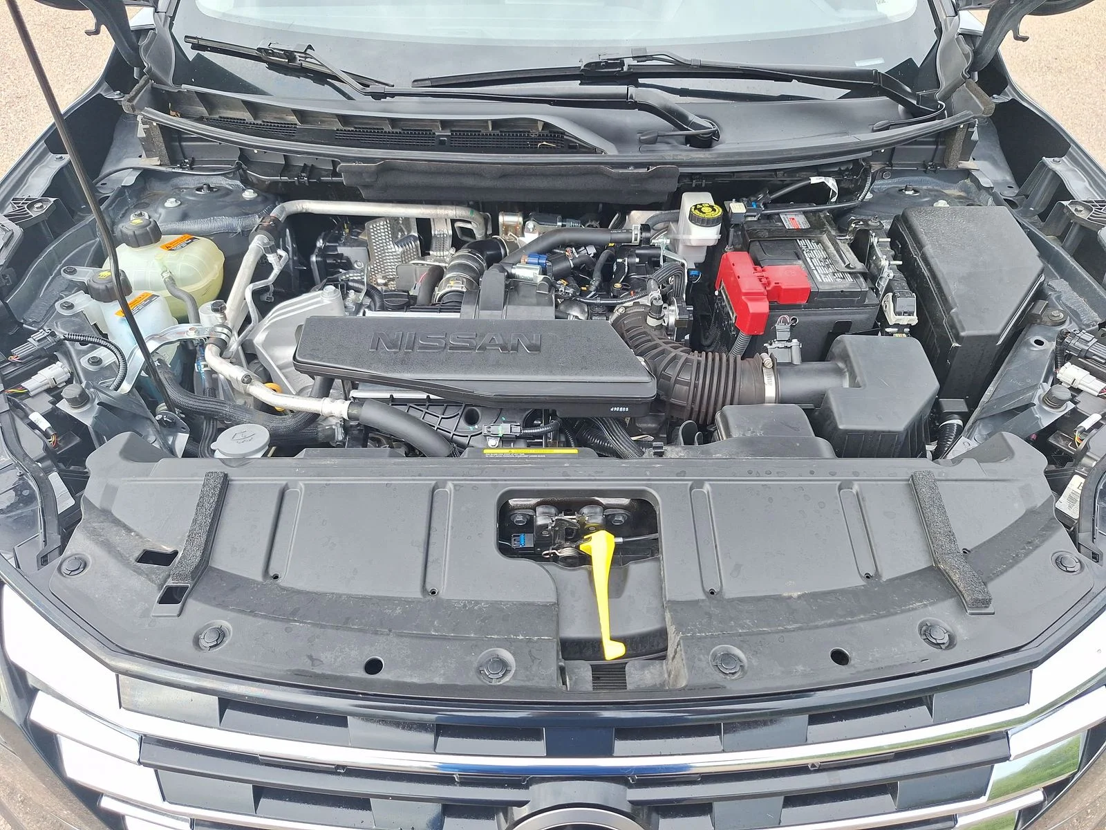 Used 2025 Gray Nissan S image 21