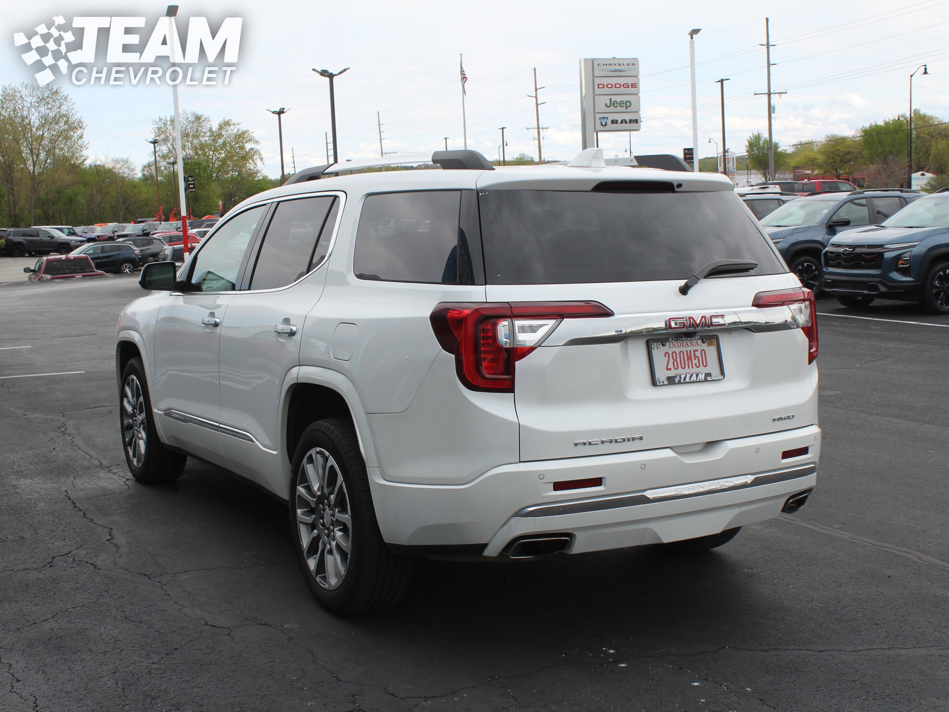 2023 GMC Acadia Denali - Photo 6