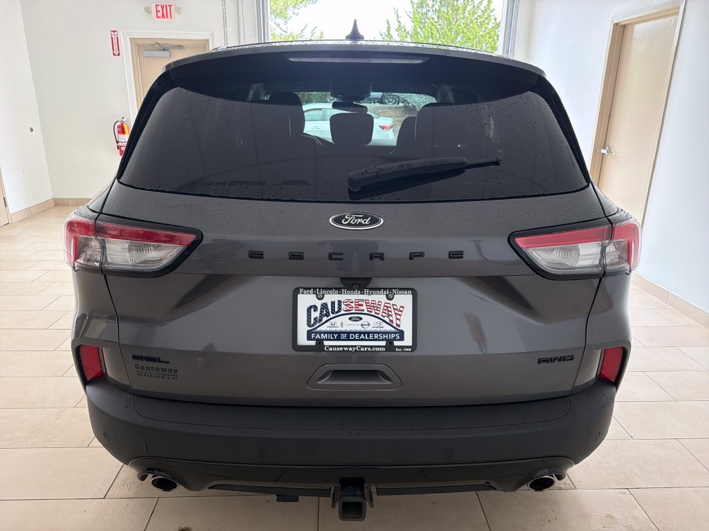 Used 2022 Gray Metallic Ford SEL image 5