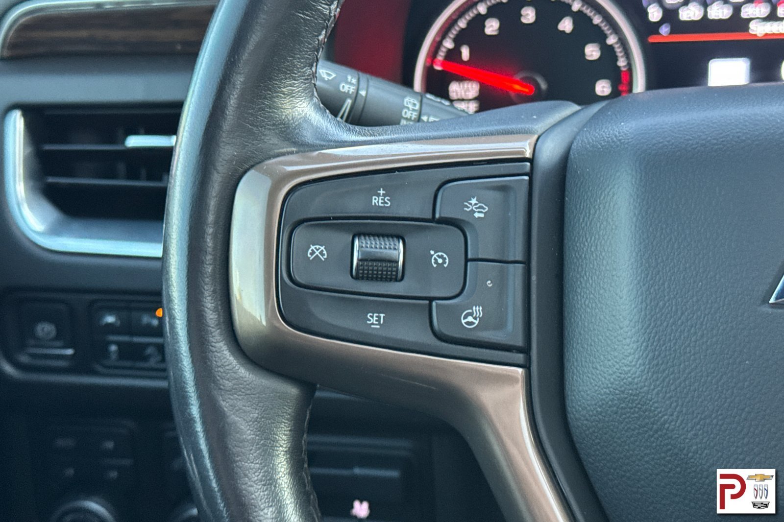 Used 2021 White Chevrolet High Country image 32