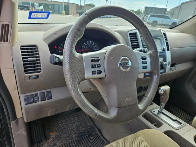 Used 2015 Super Black Nissan SV image 8