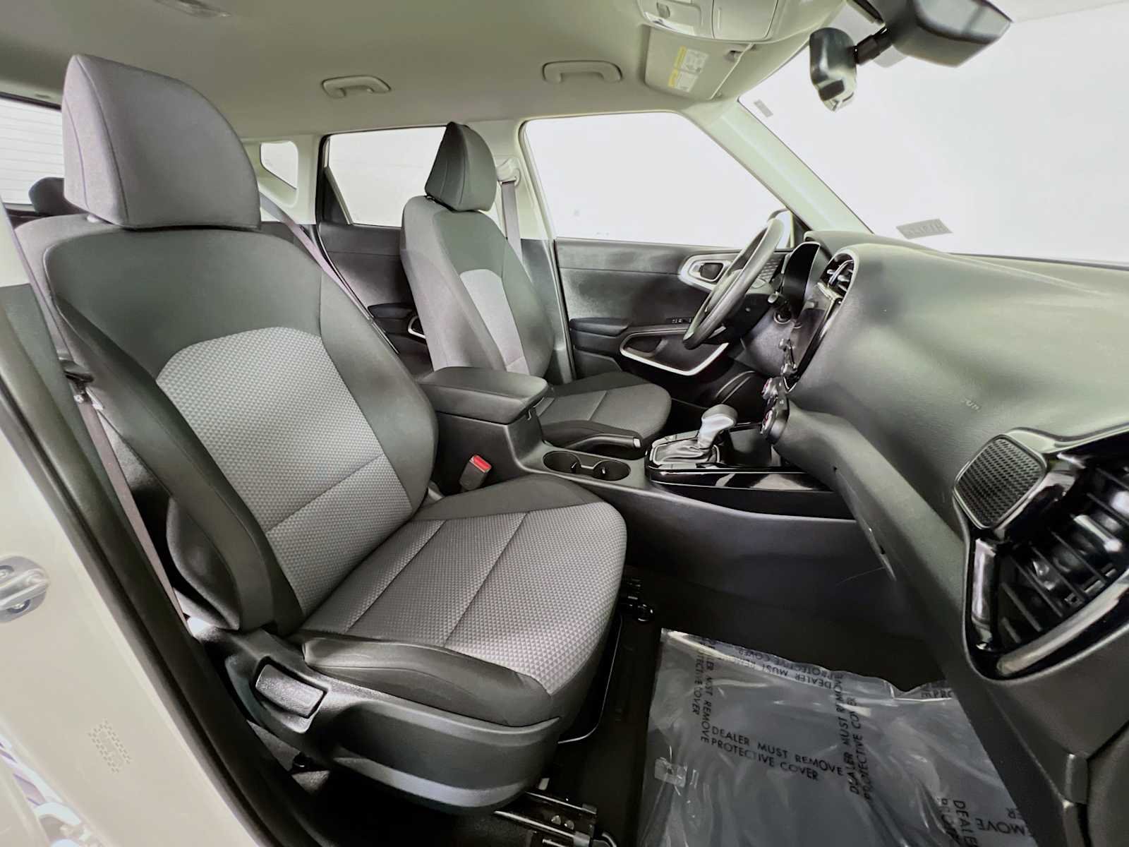 Used 2023 Clear White w/Black Roof Kia S image 27