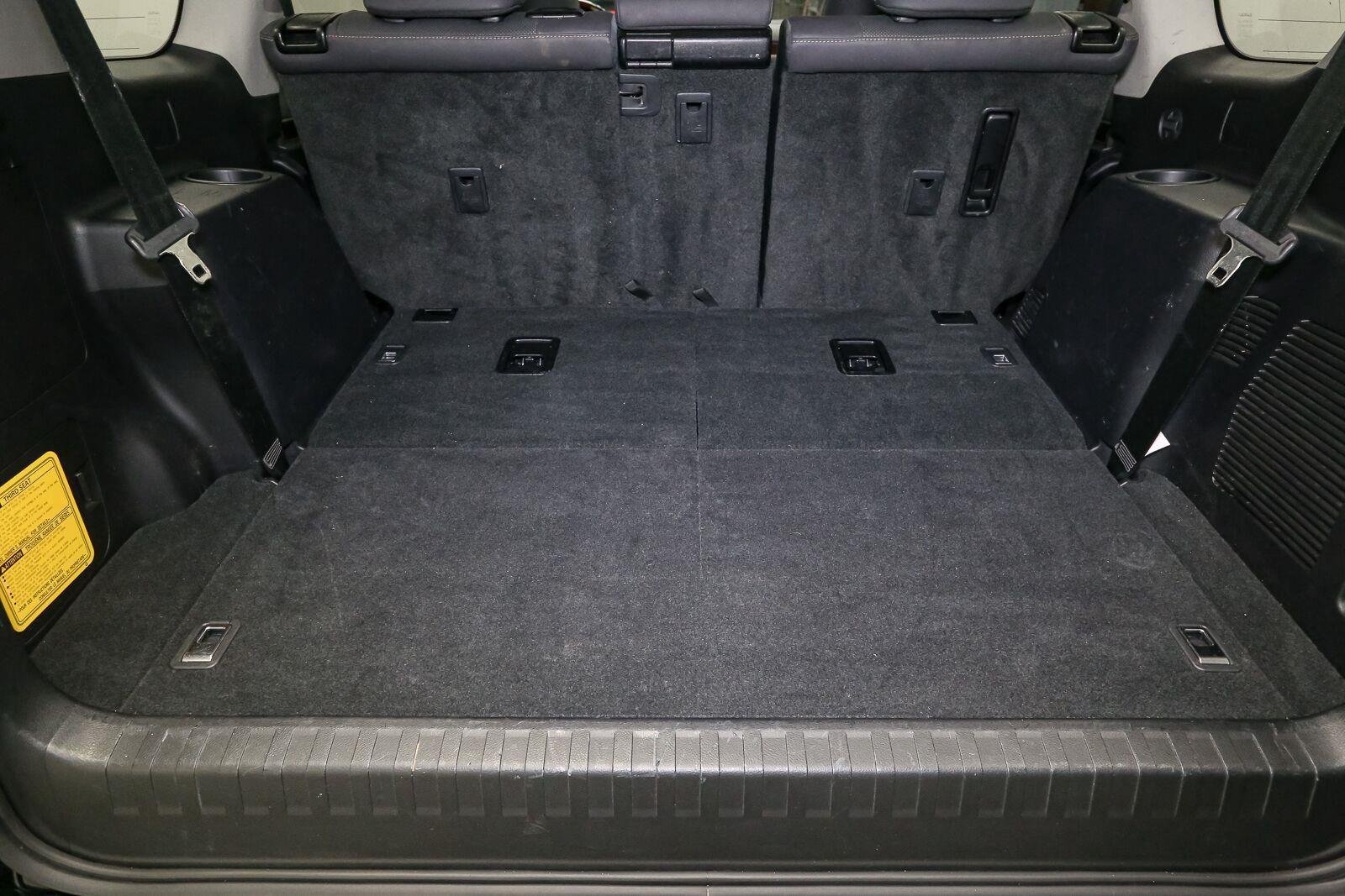 Used 2019 Black Onyx Lexus GX 460 Premium image 12