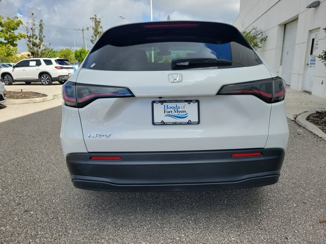 Used 2025 Platinum White Pearl Honda LX image 5