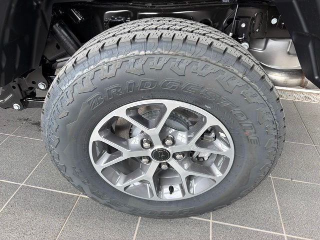 New 2026 Granite Crystal Metallic Clearcoat Jeep Sport S image 6