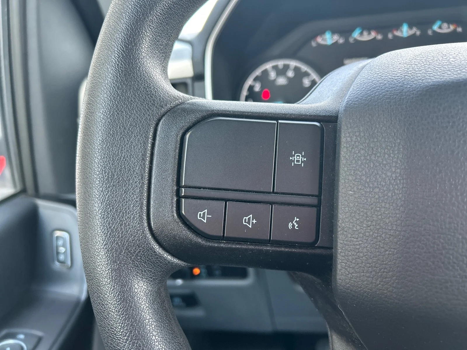 Used 2022 Black Ford XL image 15