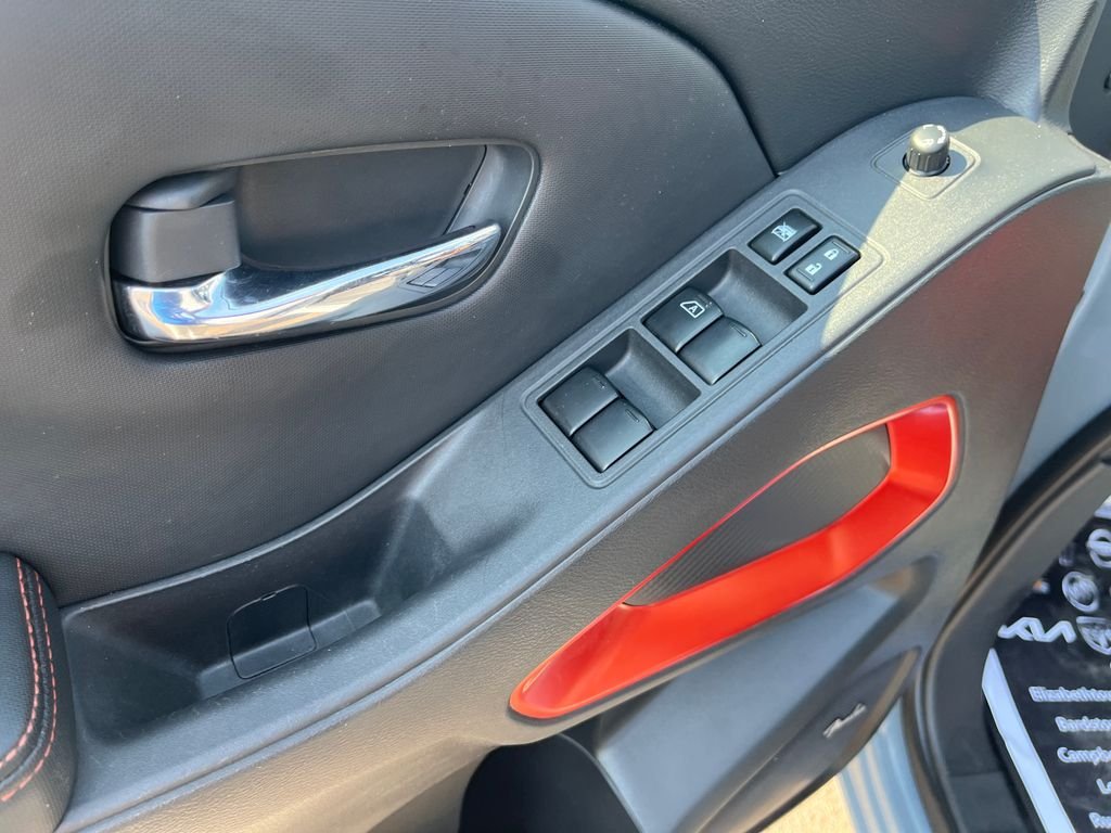 Used 2023 Gray Nissan PRO-X image 11