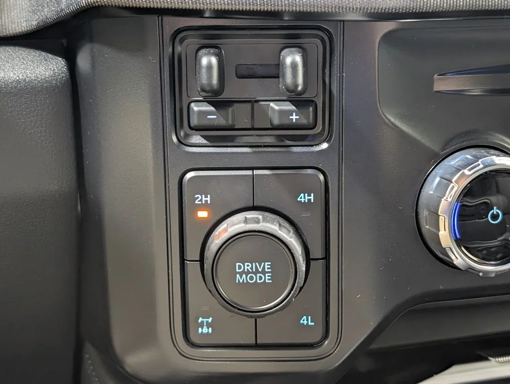 New 2026 Carbonized Gray Metallic Ford F-250® Platinum® image 8
