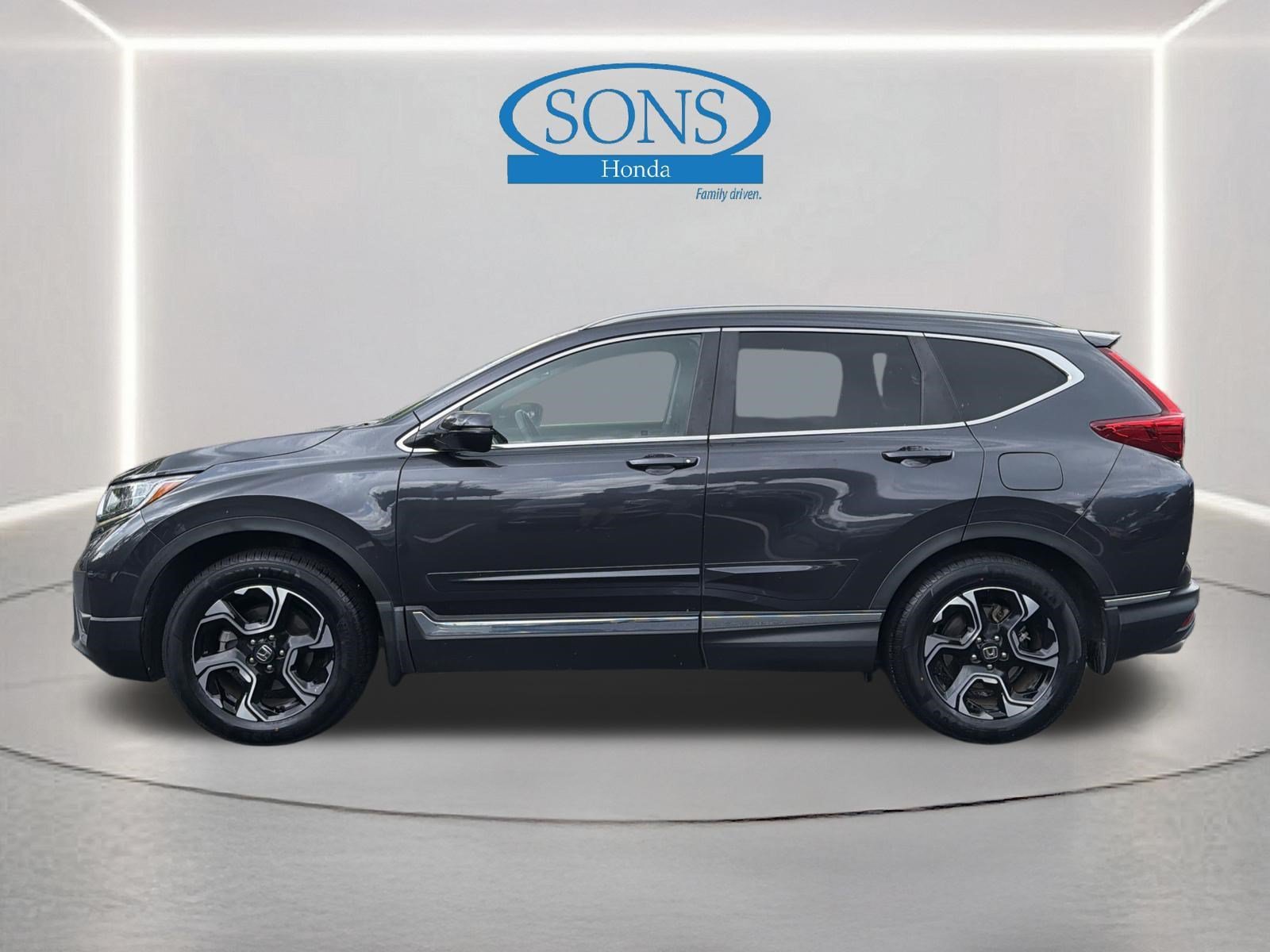 Used 2018 Gunmetal Metallic Honda Touring image 27